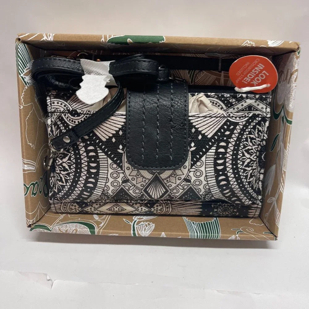 Sakroots Olympic - Black wristlet crossbody- Black SD - New In Box - Picture 1 of 3